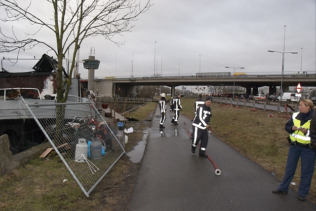 2010/60/20100315 105 Scheepsbrand Nieuwemeerdijk.jpg